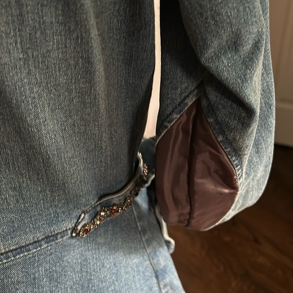 Women’s feminine embellished denim jacket by VERY VERA Size S - Picture 5 of 10